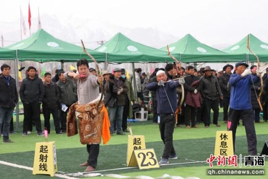 资料图为民族传统射箭比赛。主办方供图